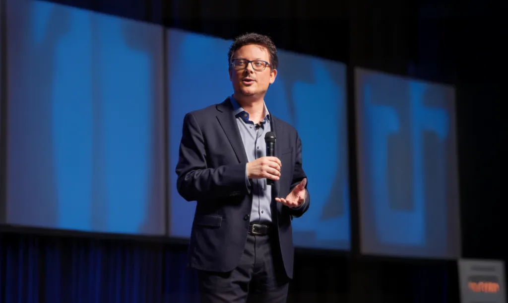 Greg Kihlström, Martech and AI adoption keynote speaker